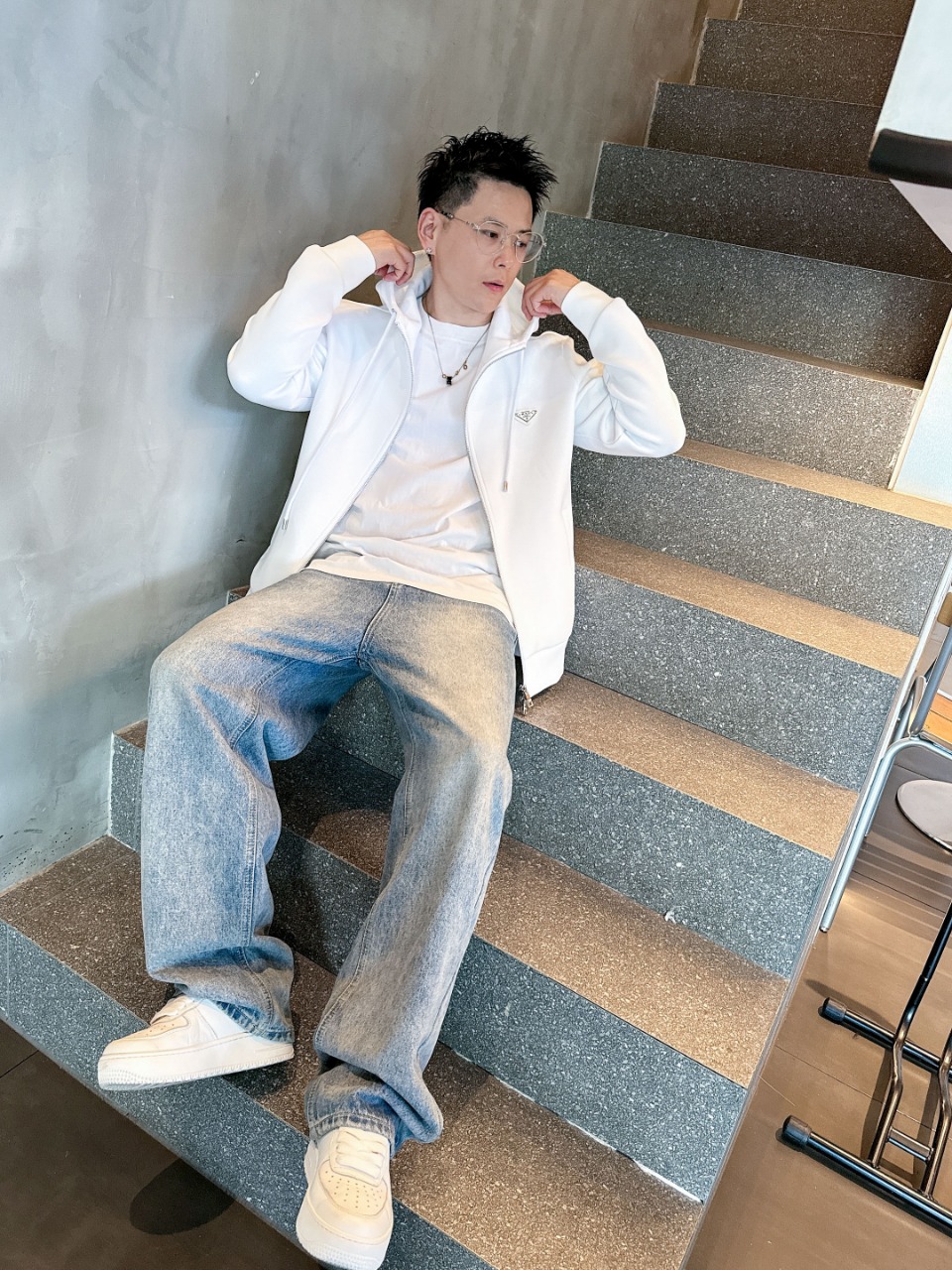 普拉达 2025秋冬最新爆款连帽外套 面料精选高支高密双股空气层长绒棉 手感超级舒服 logo精选全进口