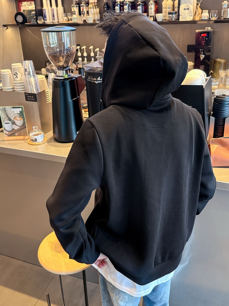 普拉达 2025秋冬最新爆款连帽外套 面料精选高支高密双股空气层长绒棉 手感超级舒服 logo精选全进口