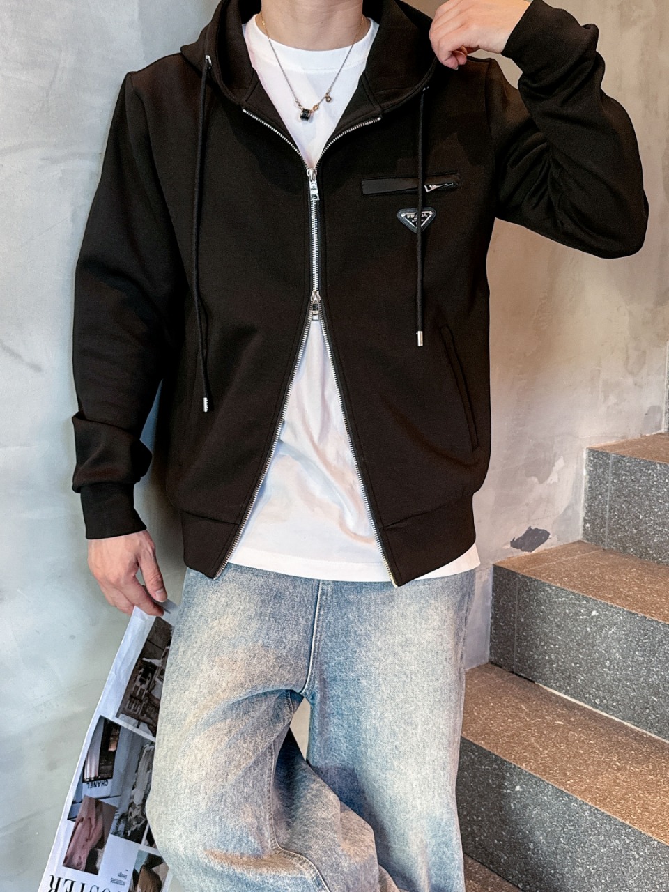 普拉达 2025秋冬最新爆款连帽外套 面料精选高支高密双股空气层长绒棉 手感超级舒服 logo精选全进口