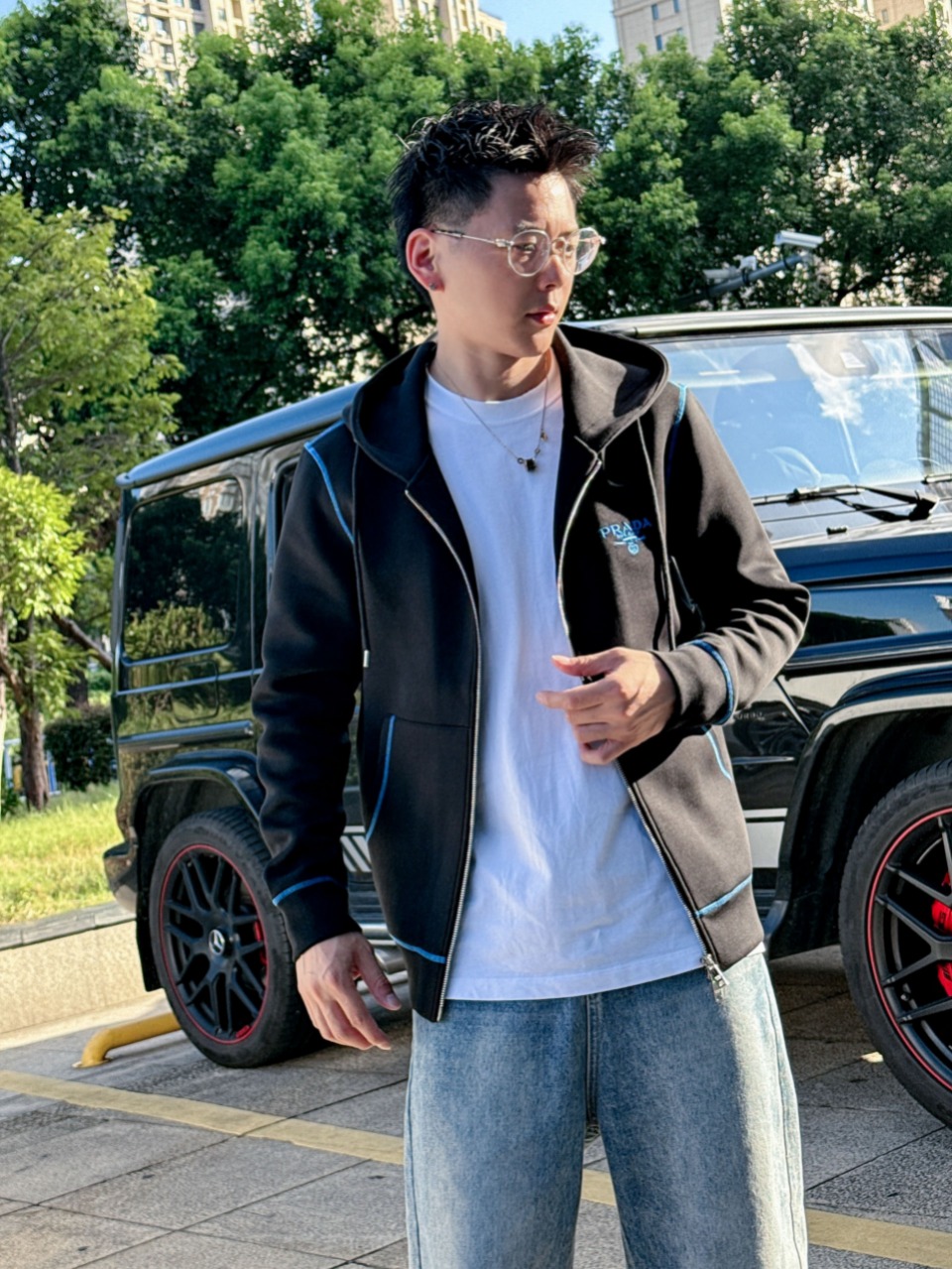 普拉达 2025秋冬最新爆款卫衣外套 面料精选高支高密双股空气层长绒棉 手感超级舒服 logo精选全进口