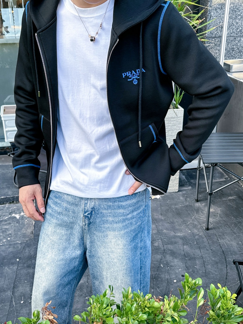 普拉达 2025秋冬最新爆款卫衣外套 面料精选高支高密双股空气层长绒棉 手感超级舒服 logo精选全进口