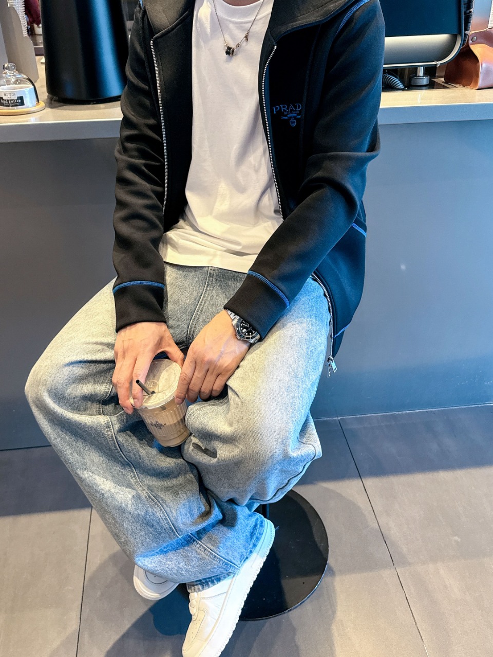 普拉达 2025秋冬最新爆款卫衣外套 面料精选高支高密双股空气层长绒棉 手感超级舒服 logo精选全进口