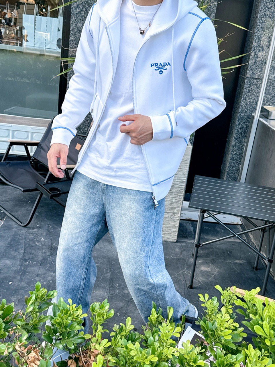 普拉达 2025秋冬最新爆款卫衣外套 面料精选高支高密双股空气层长绒棉 手感超级舒服 logo精选全进口