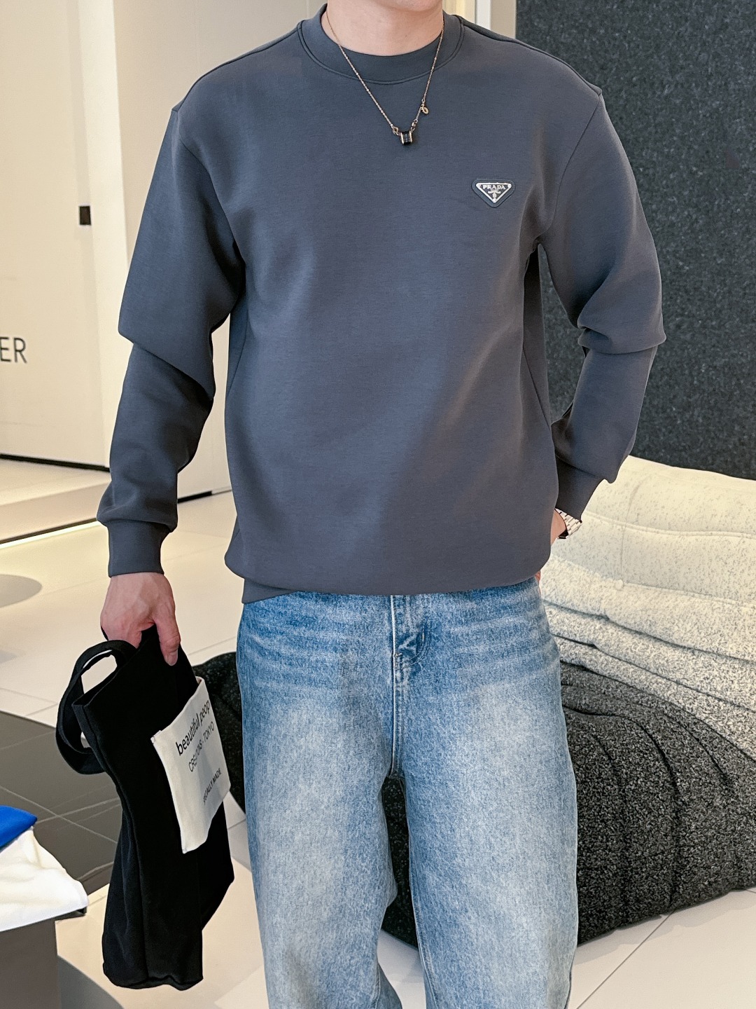 普拉达 2025最新款太空棉卫衣，独家发售！原版复刻，独家设计，超强工艺！极其奢华！版型超赞！🌟尺码 S