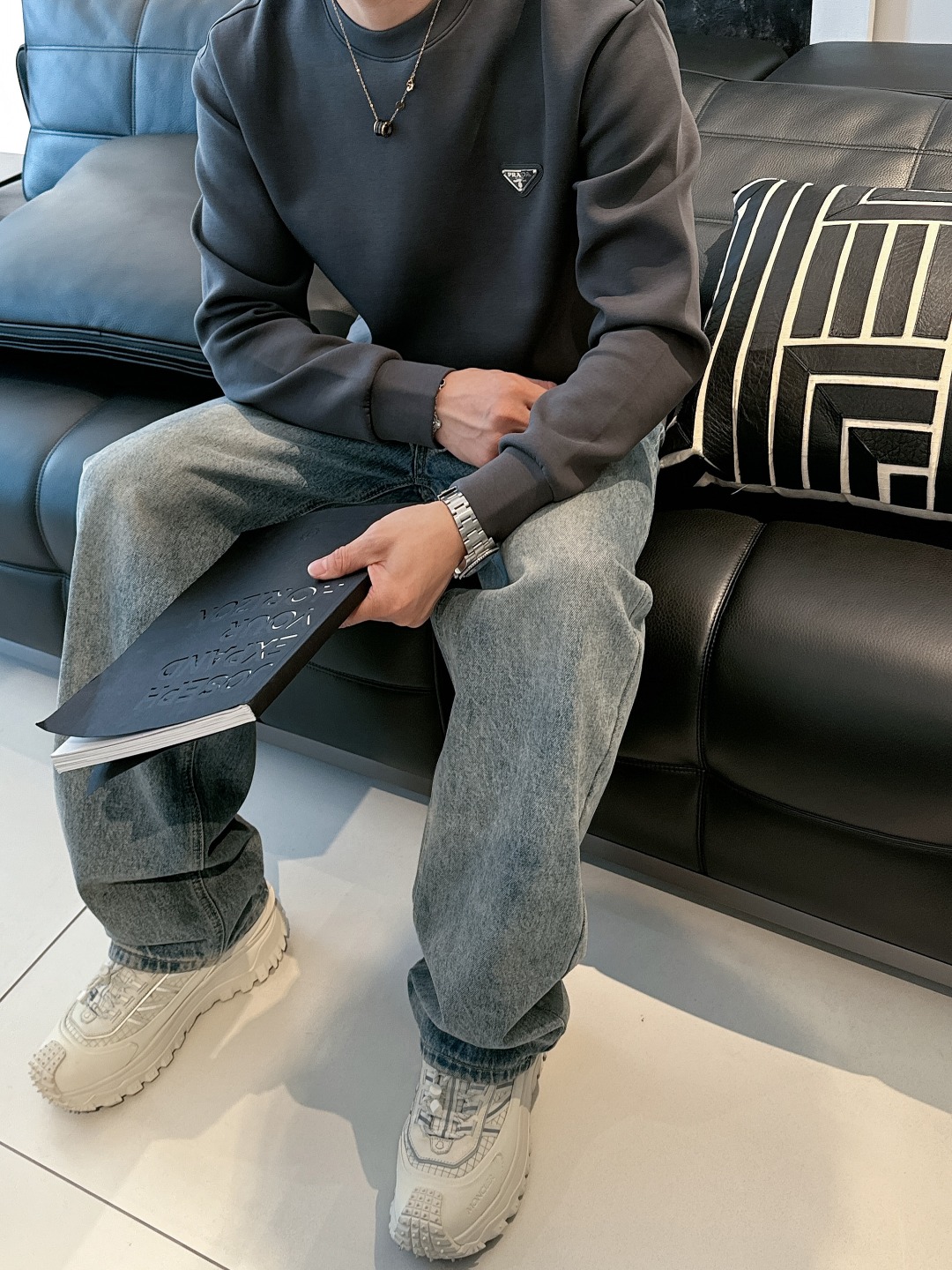 普拉达 2025最新款太空棉卫衣，独家发售！原版复刻，独家设计，超强工艺！极其奢华！版型超赞！🌟尺码 S