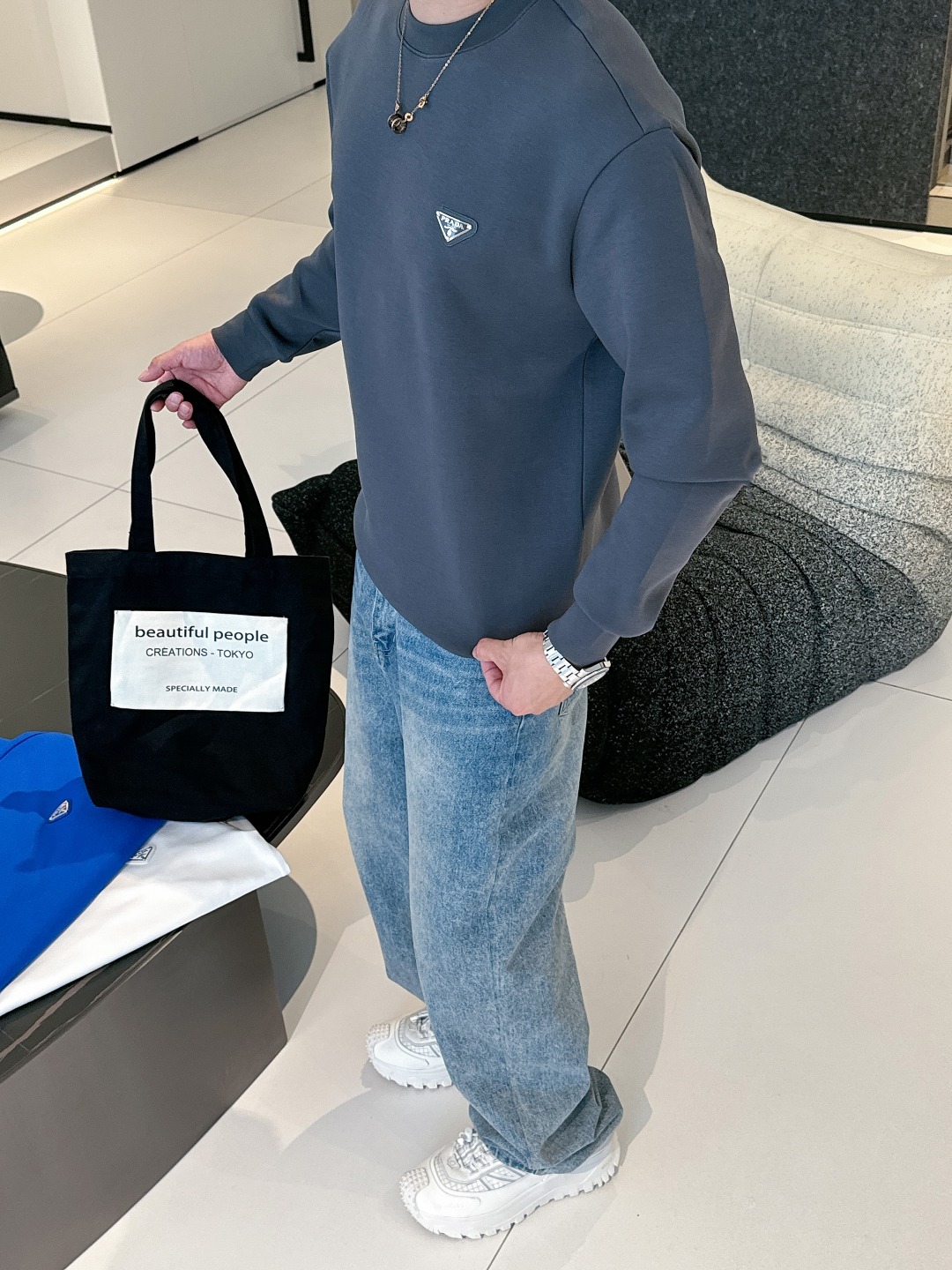 普拉达 2025最新款太空棉卫衣，独家发售！原版复刻，独家设计，超强工艺！极其奢华！版型超赞！🌟尺码 S