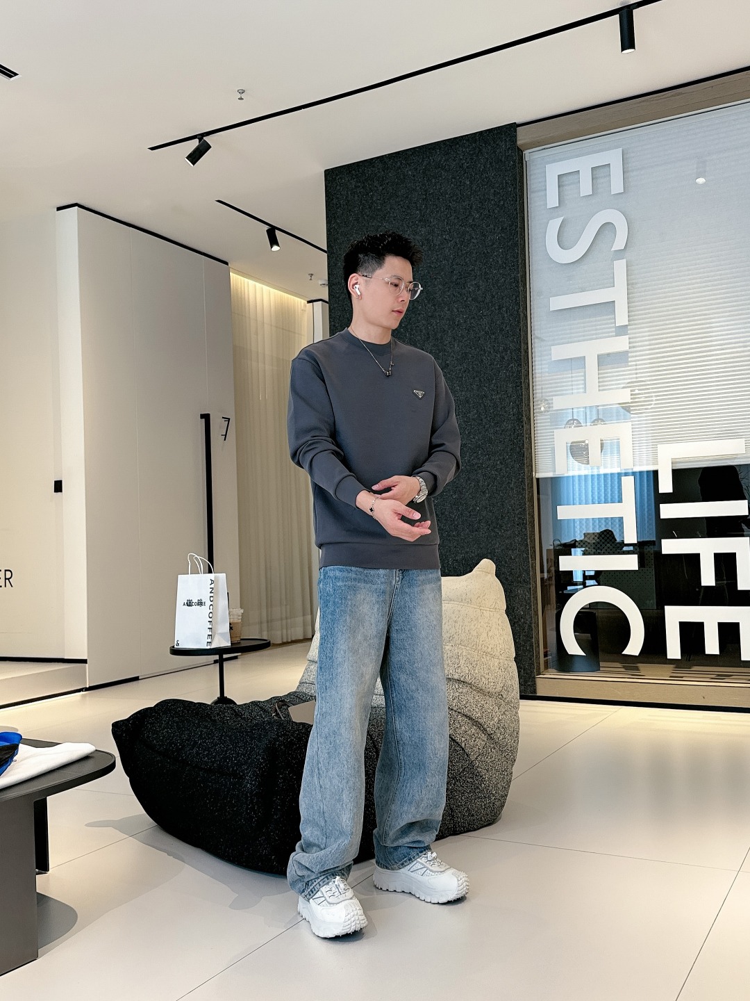 普拉达 2025最新款太空棉卫衣，独家发售！原版复刻，独家设计，超强工艺！极其奢华！版型超赞！🌟尺码 S