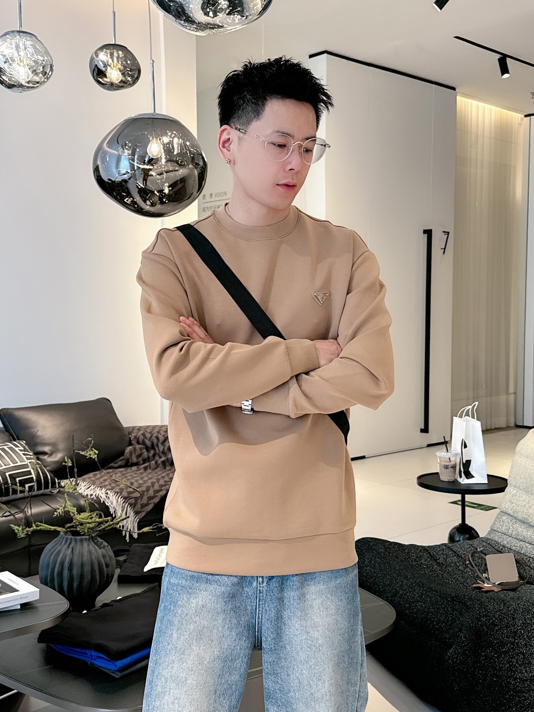 普拉达 2025最新款太空棉卫衣，独家发售！原版复刻，独家设计，超强工艺！极其奢华！版型超赞！🌟尺码 S