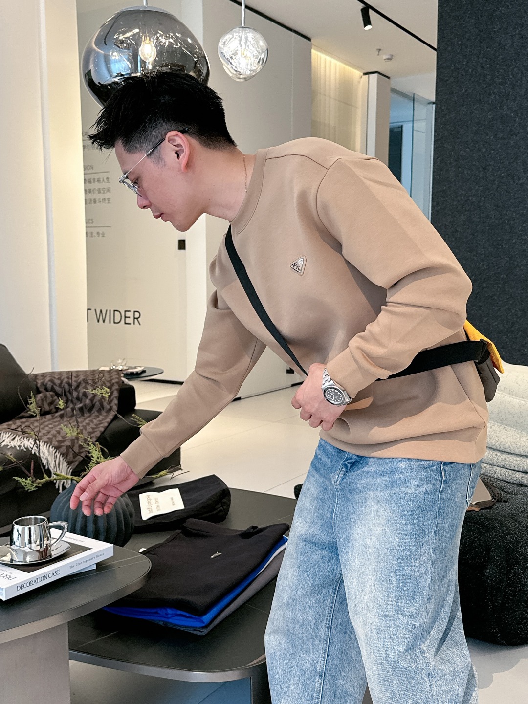 普拉达 2025最新款太空棉卫衣，独家发售！原版复刻，独家设计，超强工艺！极其奢华！版型超赞！🌟尺码 S