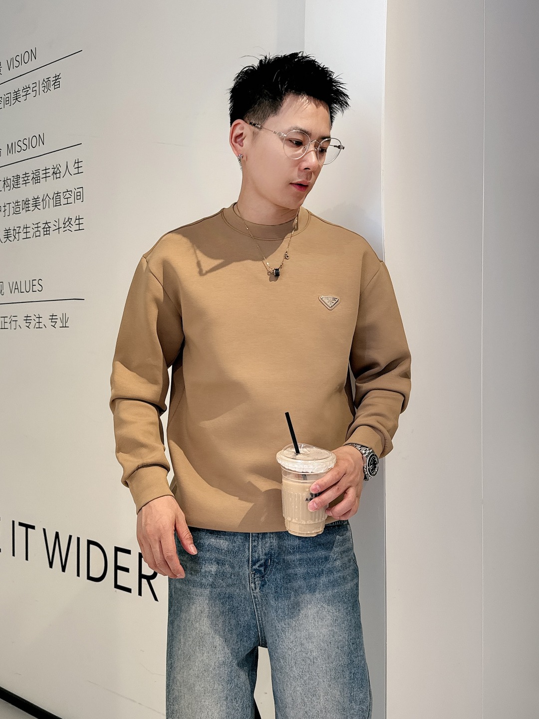 普拉达 2025最新款太空棉卫衣，独家发售！原版复刻，独家设计，超强工艺！极其奢华！版型超赞！🌟尺码 S