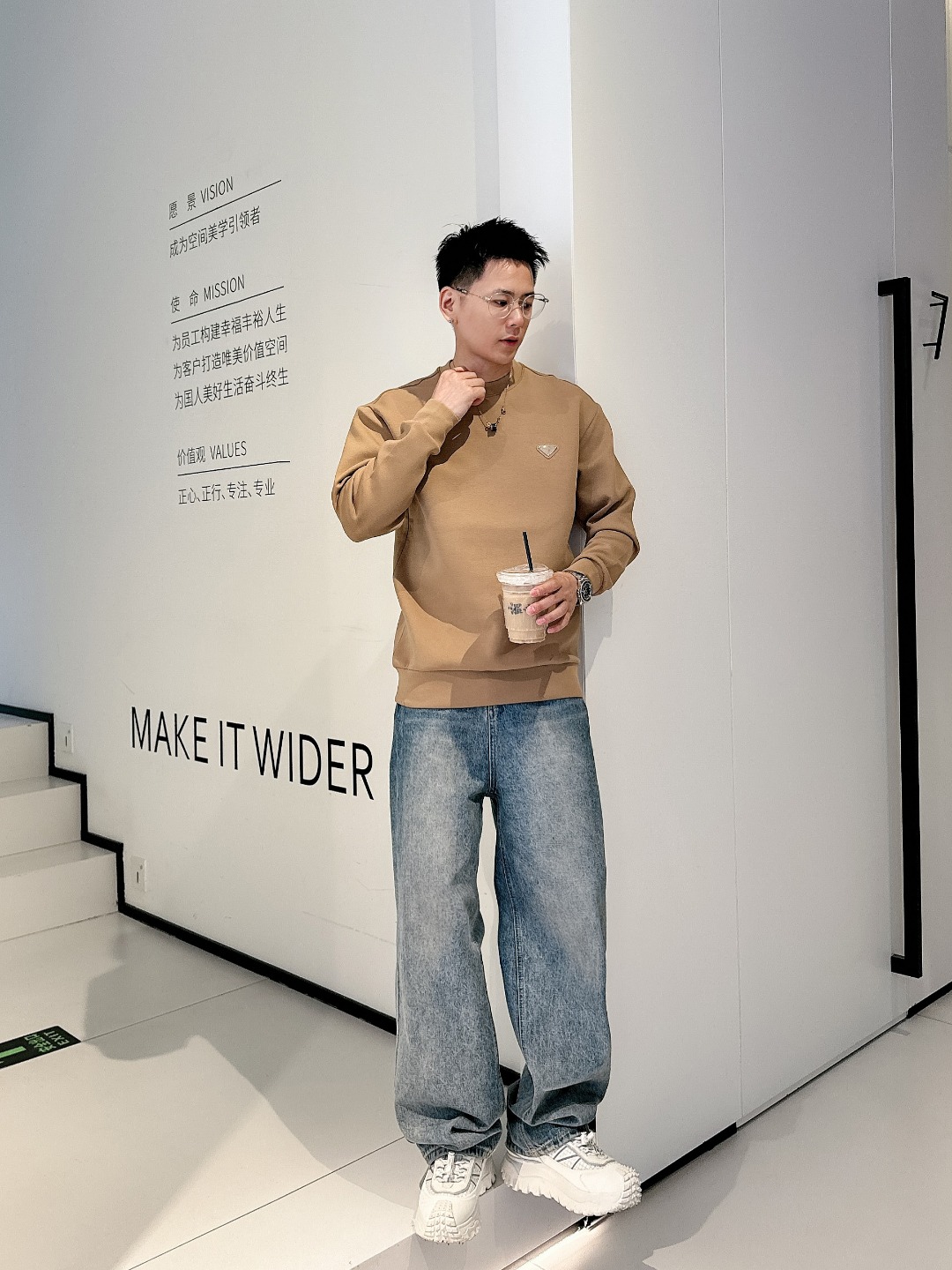 普拉达 2025最新款太空棉卫衣，独家发售！原版复刻，独家设计，超强工艺！极其奢华！版型超赞！🌟尺码 S