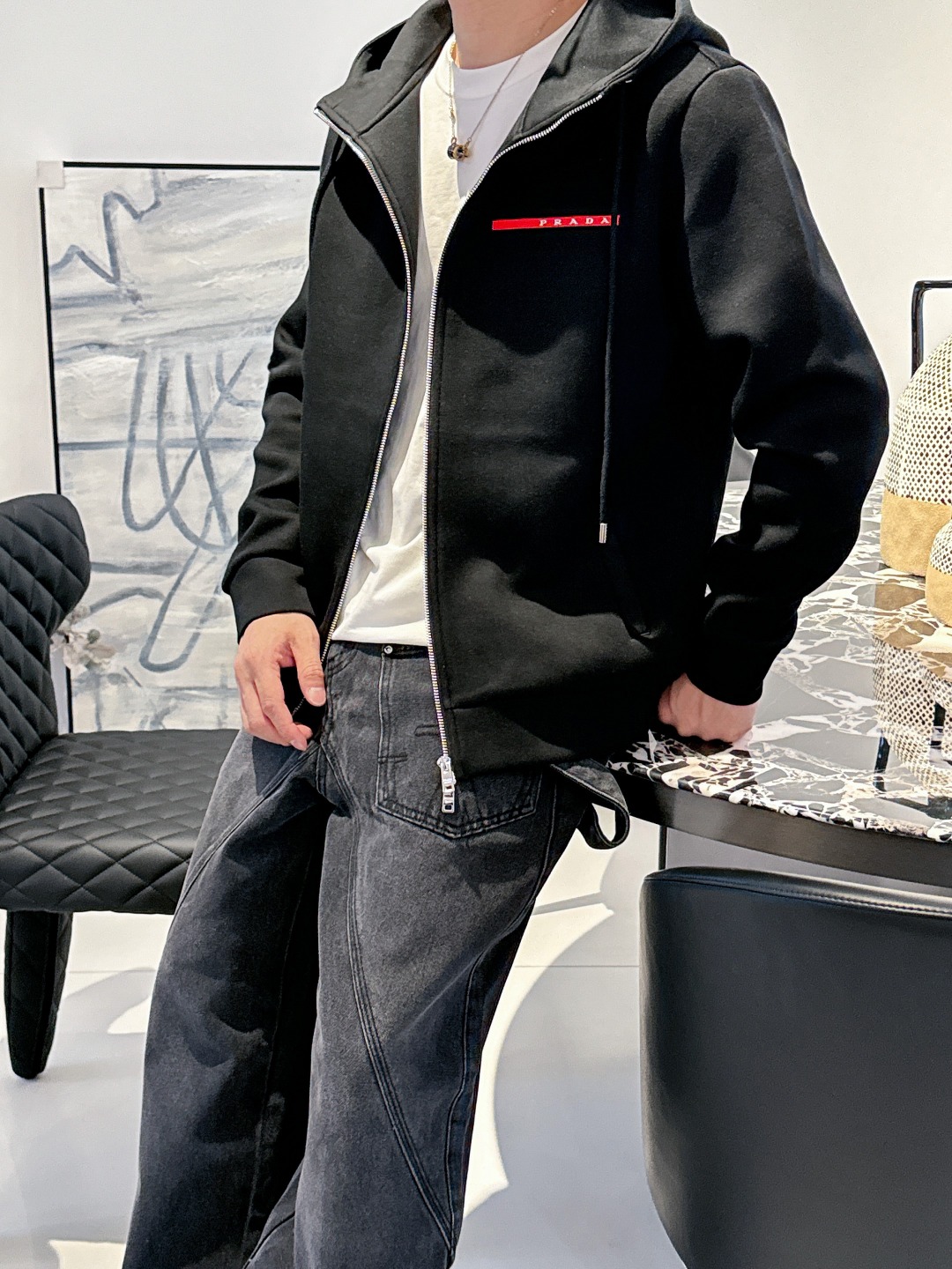 普拉达 2025秋冬最新爆款连帽外套 面料精选高支高密双股空气层长绒棉 手感超级舒服 logo精选全进口