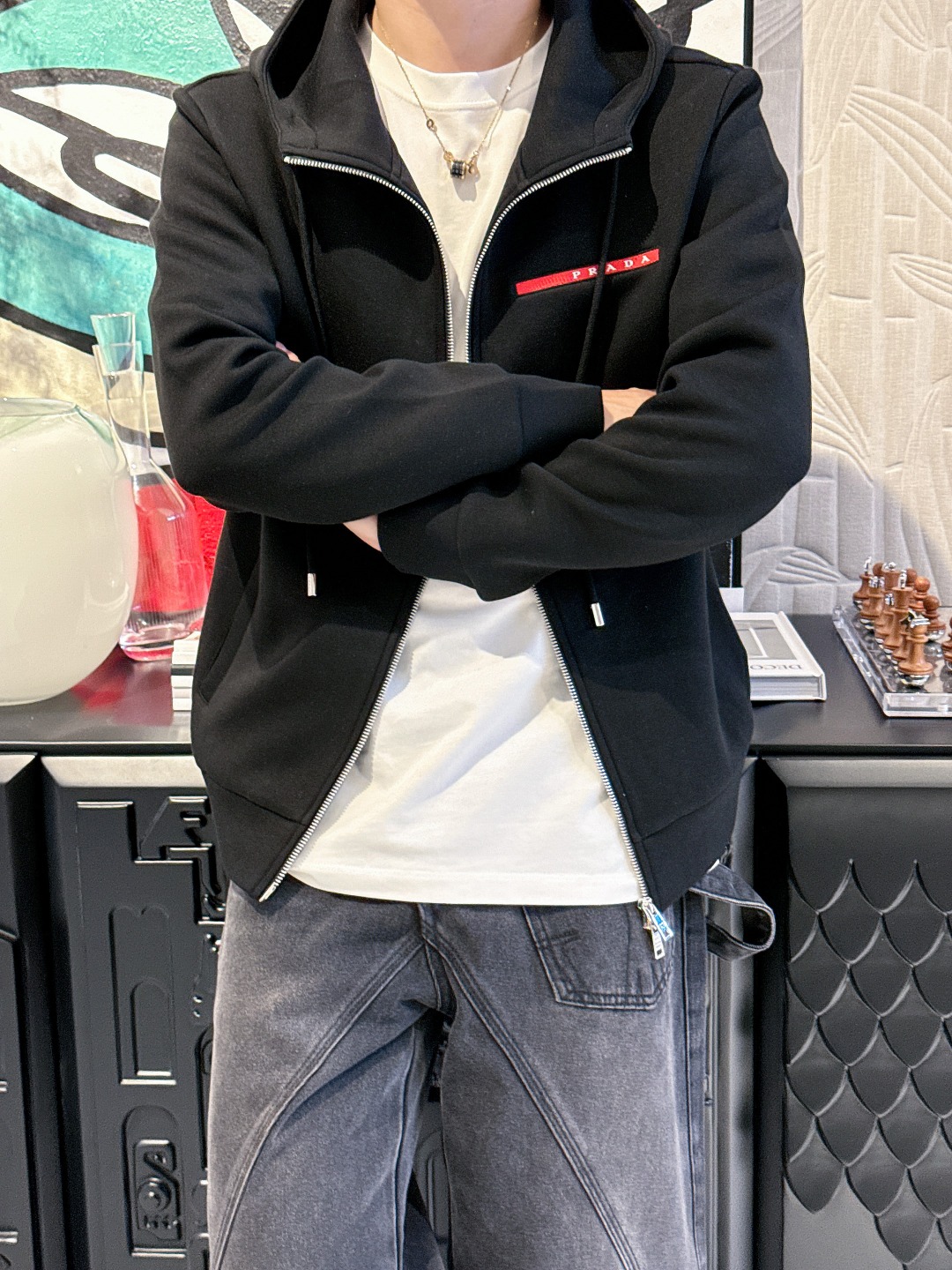 普拉达 2025秋冬最新爆款连帽外套 面料精选高支高密双股空气层长绒棉 手感超级舒服 logo精选全进口