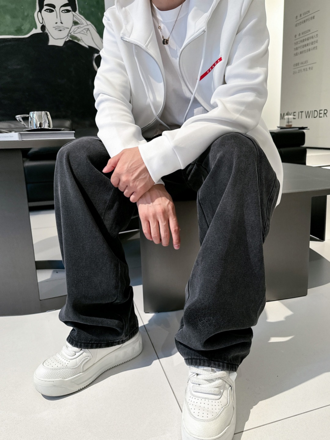 普拉达 2025秋冬最新爆款连帽外套 面料精选高支高密双股空气层长绒棉 手感超级舒服 logo精选全进口