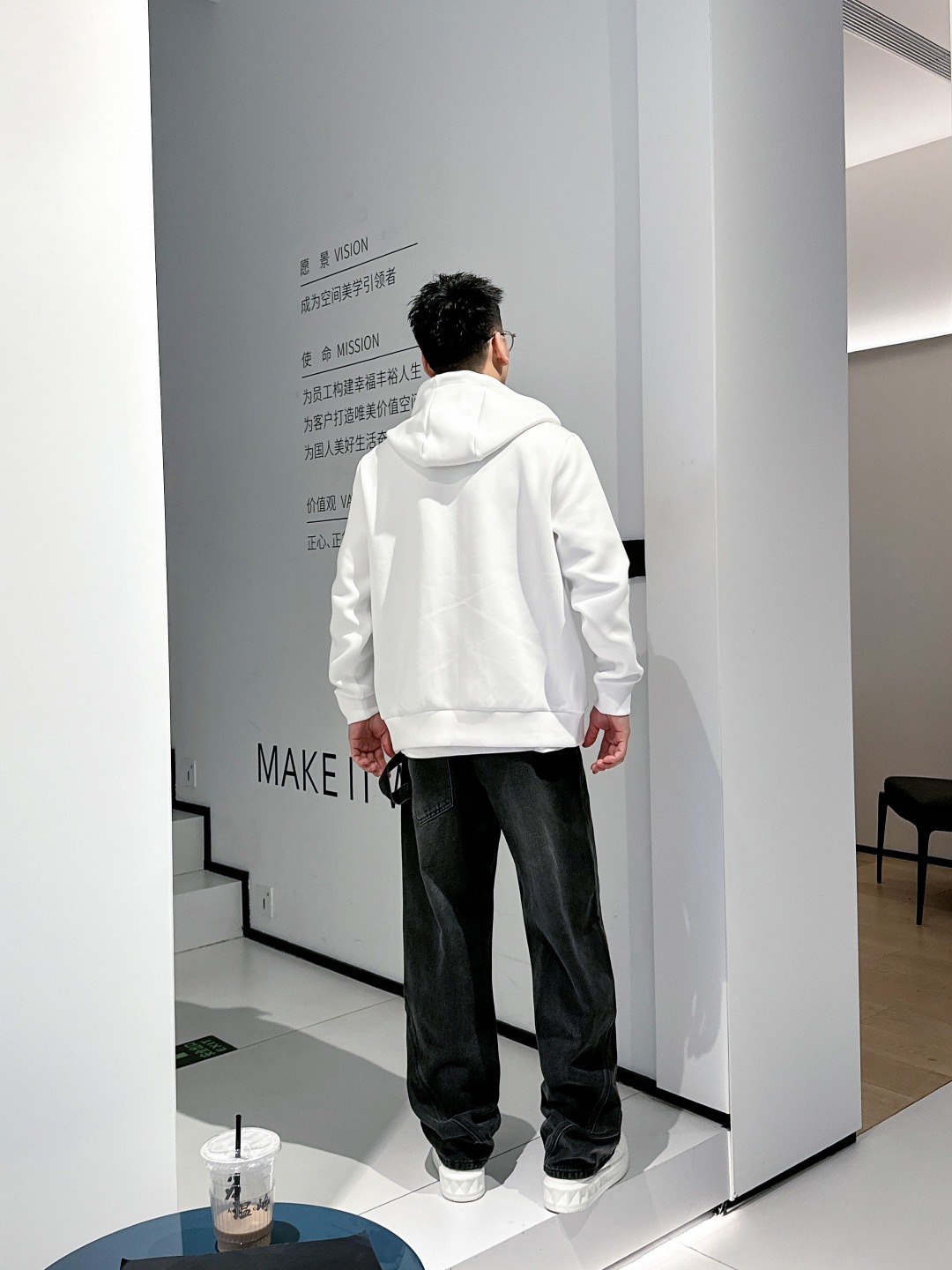 普拉达 2025秋冬最新爆款连帽外套 面料精选高支高密双股空气层长绒棉 手感超级舒服 logo精选全进口