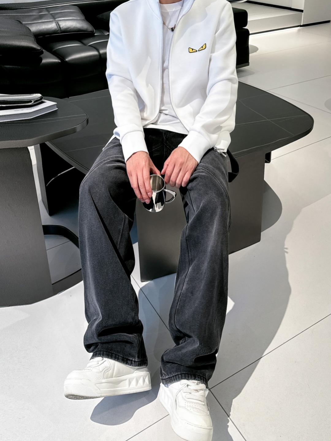 芬迪 2025秋冬最新爆款立领外套 面料精选高支高密双股空气层长绒棉 手感超级舒服 logo精选全进口环