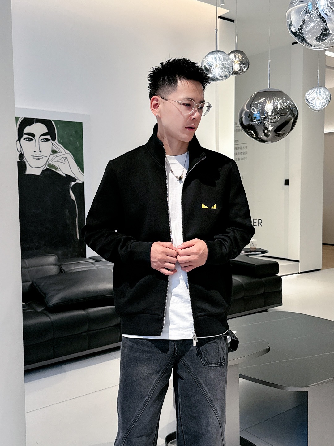 芬迪 2025秋冬最新爆款立领外套 面料精选高支高密双股空气层长绒棉 手感超级舒服 logo精选全进口环