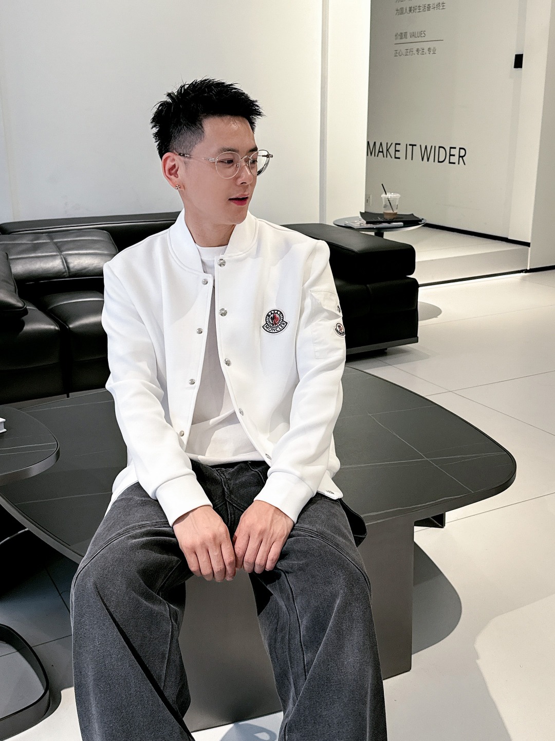 蒙口 2025秋冬最新爆款立领外套 面料精选高支高密双股空气层长绒棉 手感超级舒服 logo精选全进口环