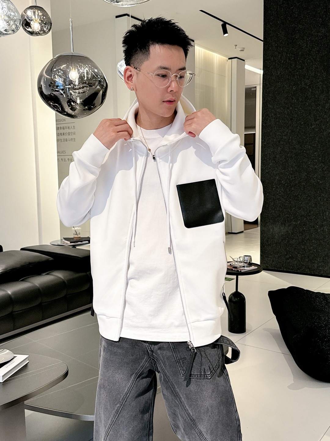 罗意威 2025秋冬最新爆款连帽外套 面料精选高支高密双股空气层长绒棉 手感超级舒服 logo精选全进口