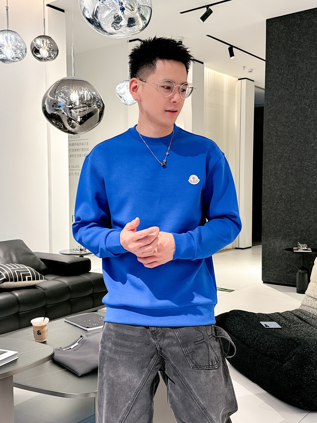 NO:566824,Mengkou's latest space cotton sweatshirt, exclusively for sale!  Original replica, exclusive design, super craftsmanship!  Extremely luxurious!  The pattern is awesome!  Size S-XL,,Moncler,hoodie,sweatshirts,alexander wang19860909蒙口 最新款太空棉卫衣,独家发售！原版复刻,独家设计,超强工艺！极其奢华！版型超赞！ 尺码 S-XL,,Moncler,hoodie,sweatshirts,alexander wang,Men's clothing