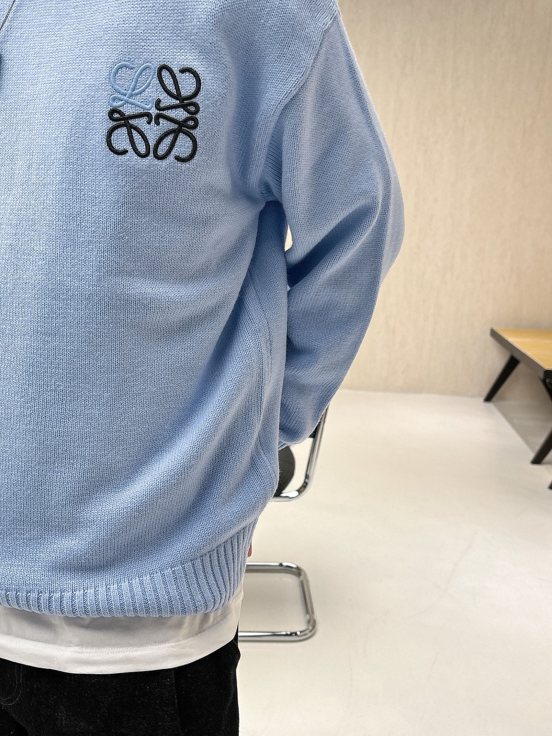 罗意威 毛衣 2025秋冬最新系列，专柜1:1顶级复刻，全品相！加厚款，潮人必备单品！懂货的老铁赶紧下手