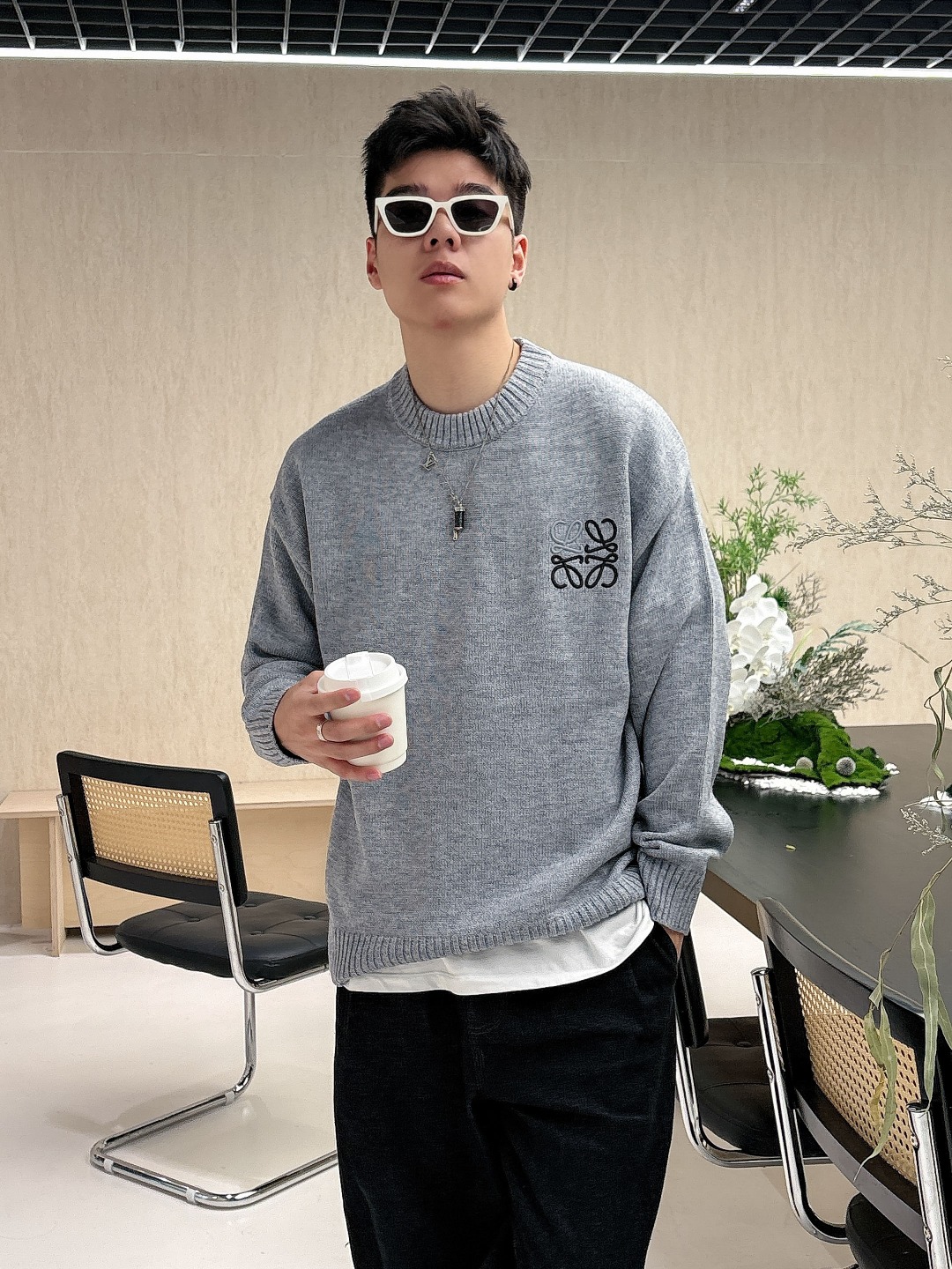 罗意威 毛衣 2025秋冬最新系列，专柜1:1顶级复刻，全品相！加厚款，潮人必备单品！懂货的老铁赶紧下手