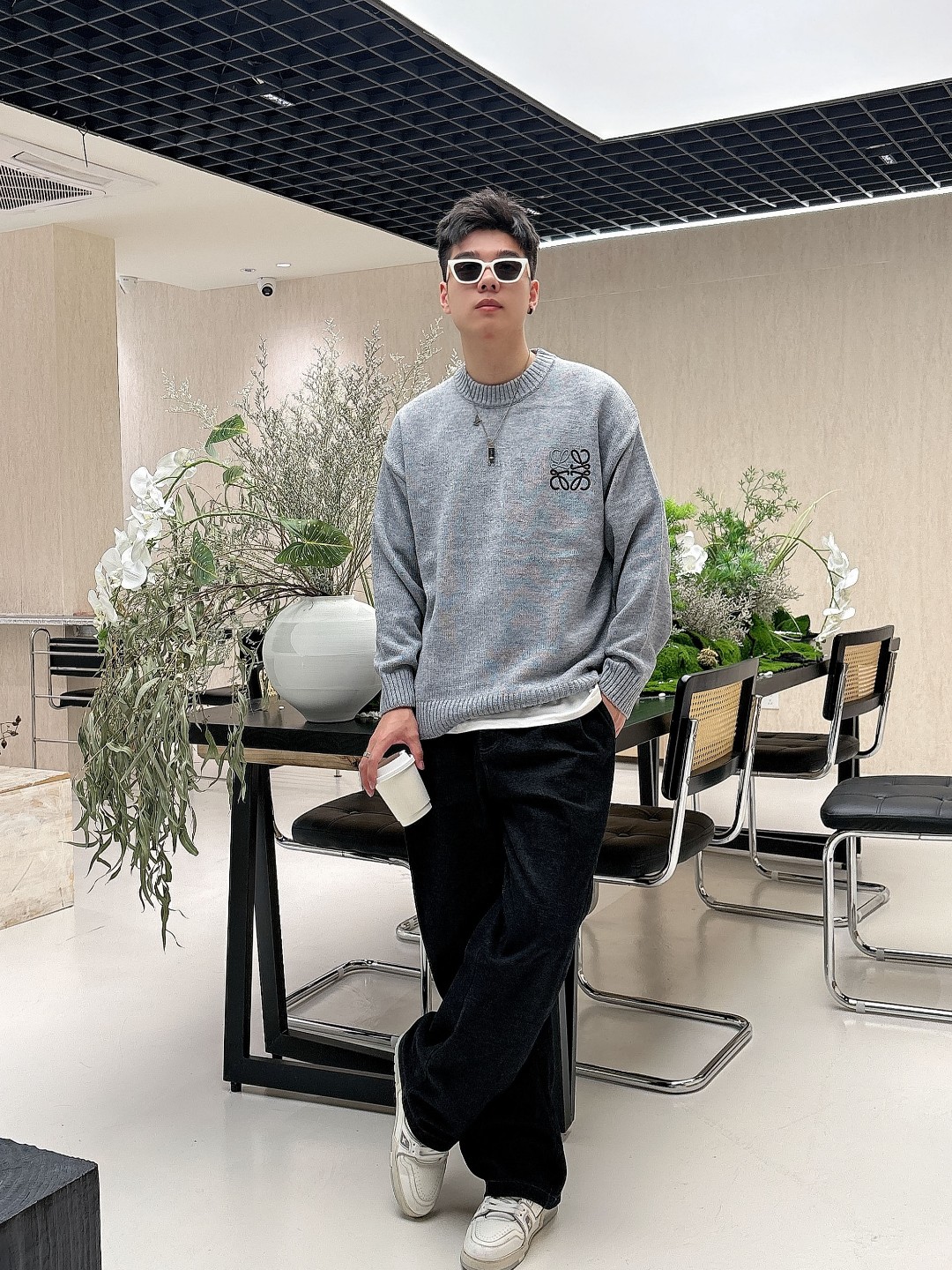 罗意威 毛衣 2025秋冬最新系列，专柜1:1顶级复刻，全品相！加厚款，潮人必备单品！懂货的老铁赶紧下手