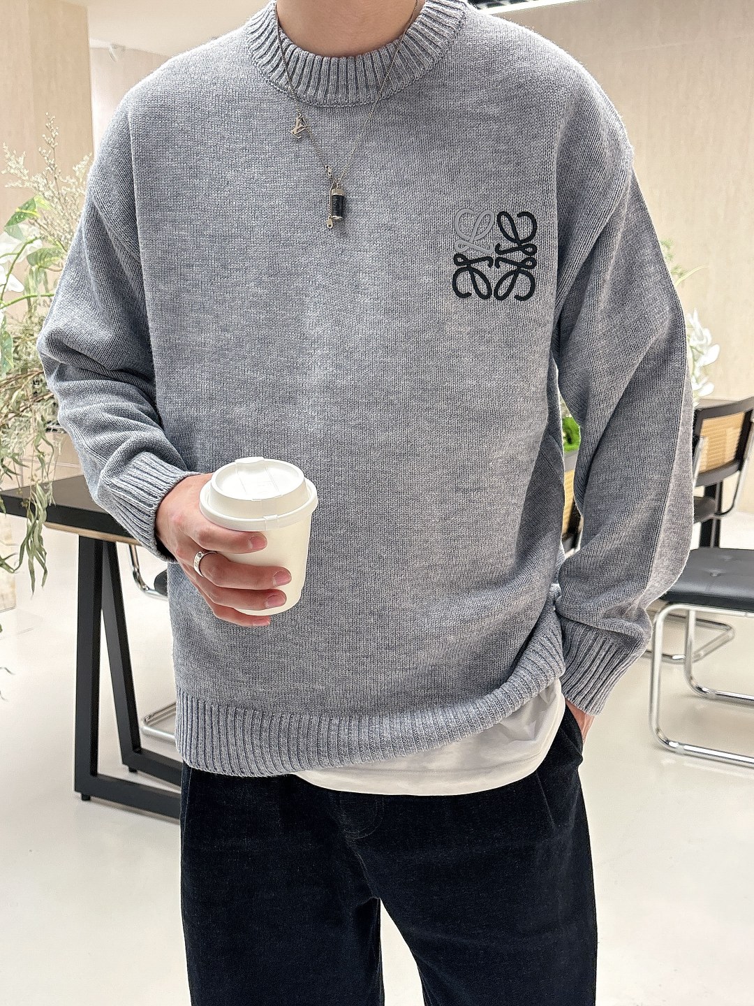 罗意威 毛衣 2025秋冬最新系列，专柜1:1顶级复刻，全品相！加厚款，潮人必备单品！懂货的老铁赶紧下手