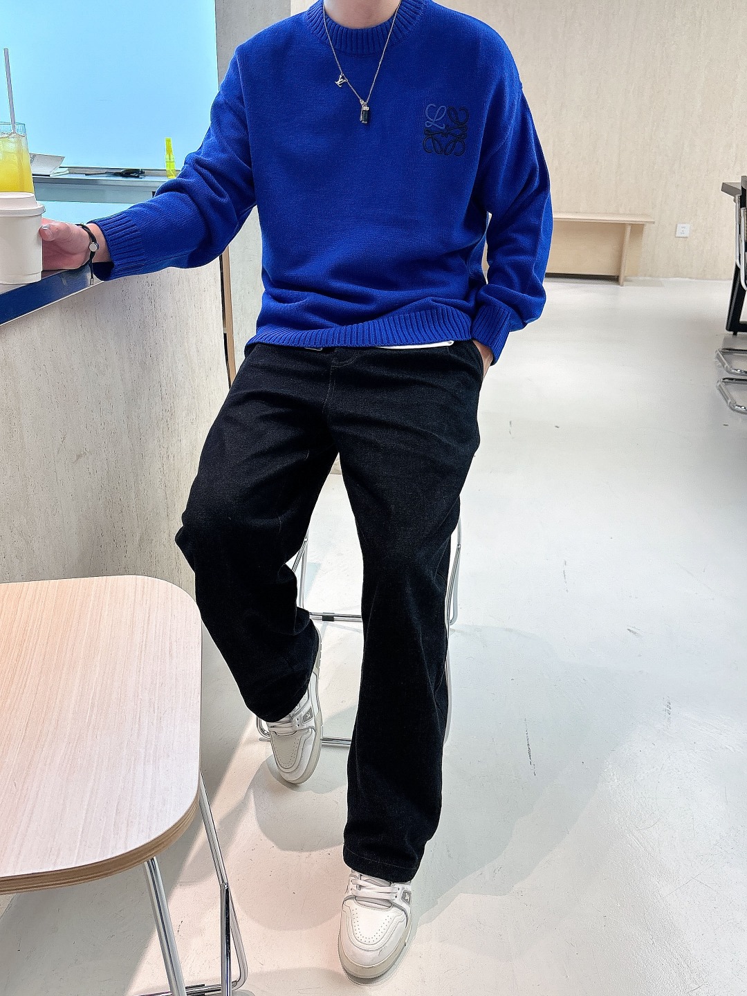 罗意威 毛衣 2025秋冬最新系列，专柜1:1顶级复刻，全品相！加厚款，潮人必备单品！懂货的老铁赶紧下手