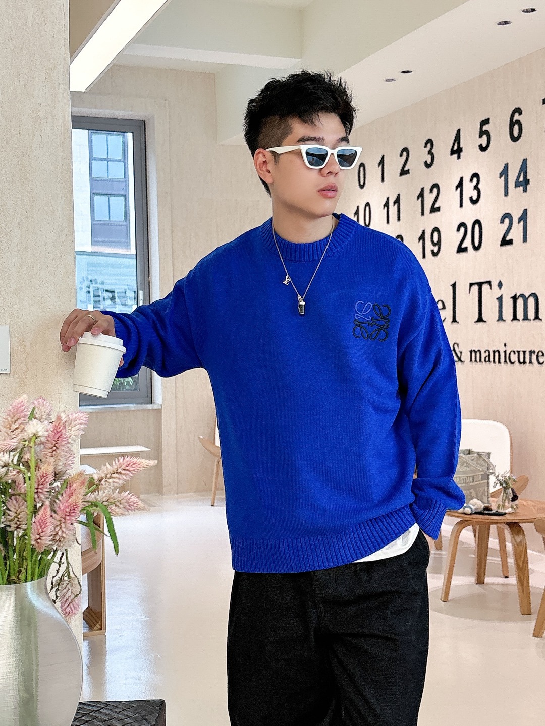 罗意威 毛衣 2025秋冬最新系列，专柜1:1顶级复刻，全品相！加厚款，潮人必备单品！懂货的老铁赶紧下手