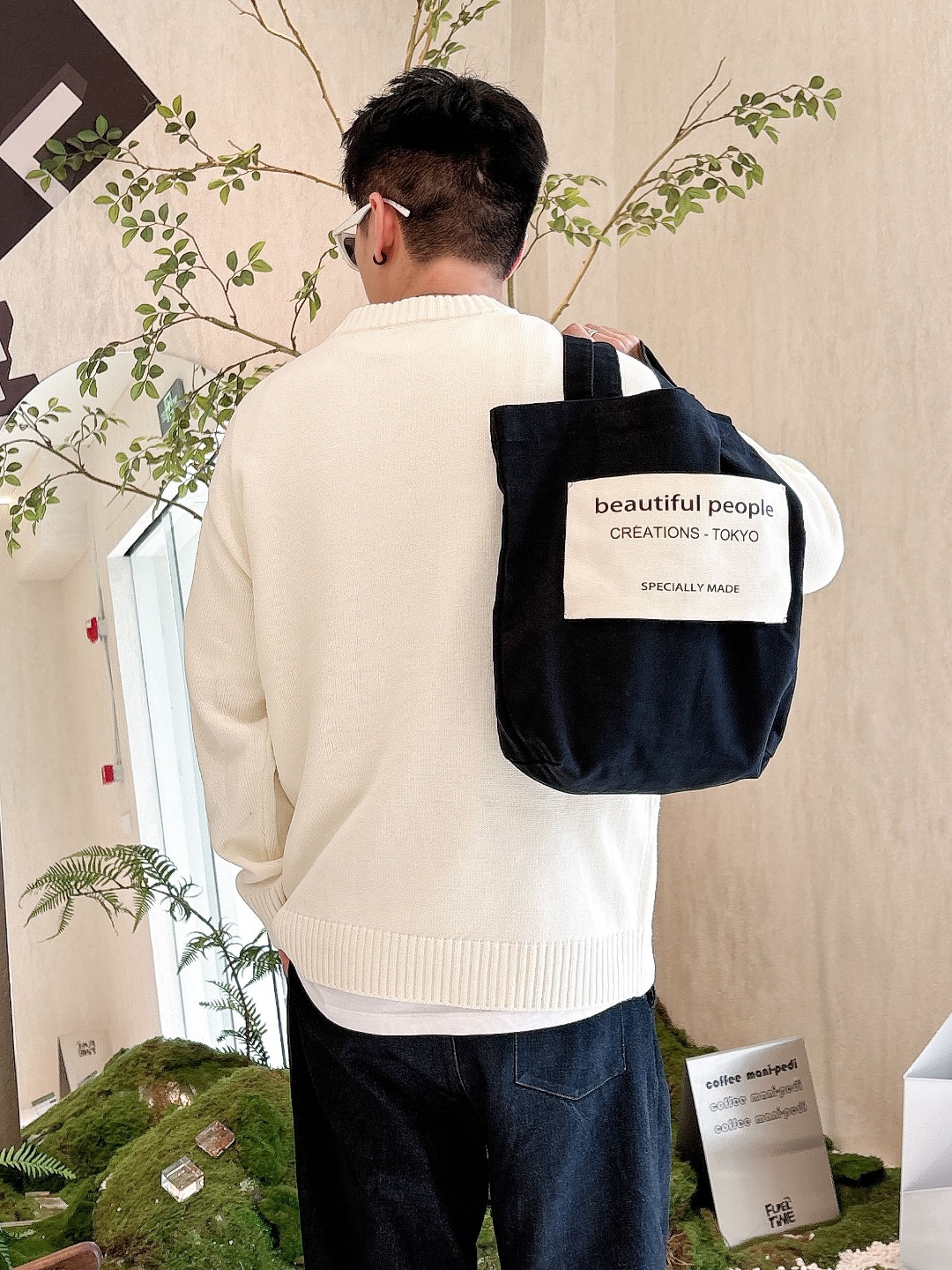 罗意威 毛衣 2025秋冬最新系列，专柜1:1顶级复刻，全品相！加厚款，潮人必备单品！懂货的老铁赶紧下手