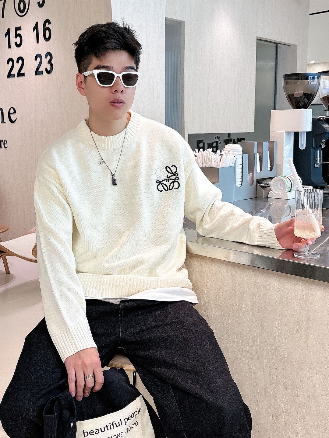 罗意威 毛衣 2025秋冬最新系列，专柜1:1顶级复刻，全品相！加厚款，潮人必备单品！懂货的老铁赶紧下手