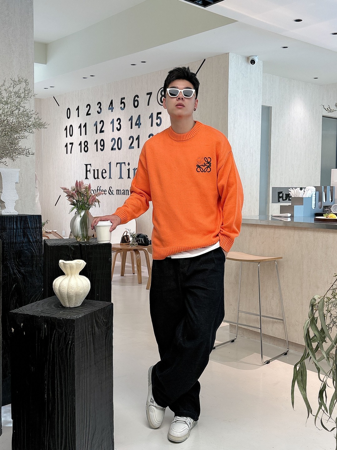 罗意威 毛衣 2025秋冬最新系列，专柜1:1顶级复刻，全品相！加厚款，潮人必备单品！懂货的老铁赶紧下手