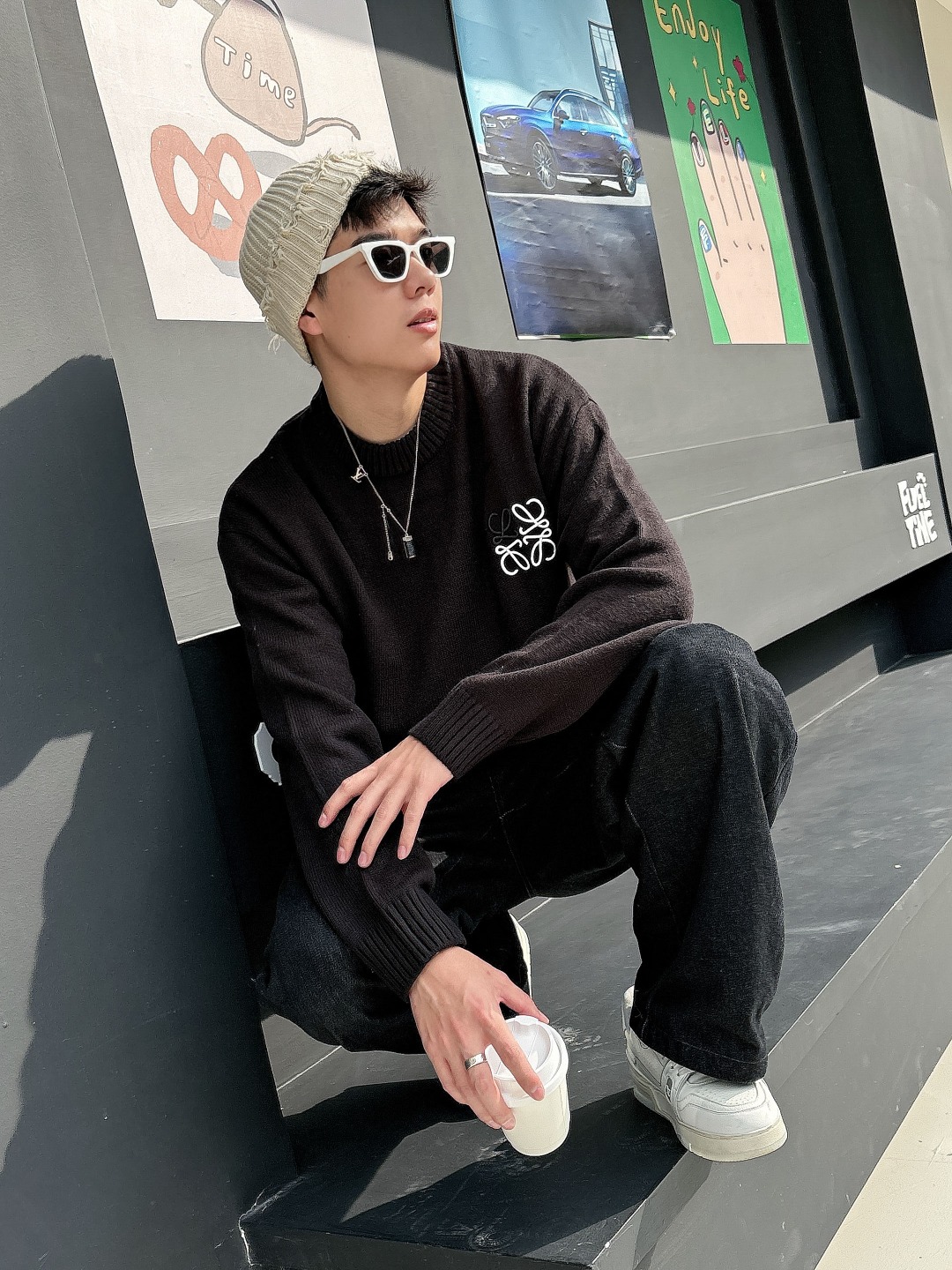 罗意威 毛衣 2025秋冬最新系列，专柜1:1顶级复刻，全品相！加厚款，潮人必备单品！懂货的老铁赶紧下手