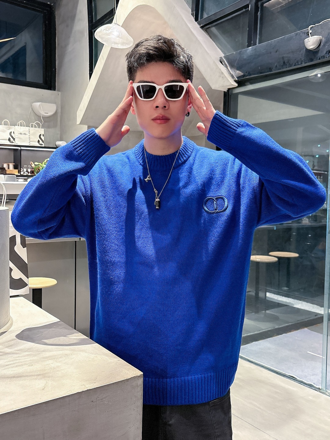 迪奥 毛衣 2025秋冬最新系列，专柜1:1顶级复刻，全品相！加厚款，潮人必备单品！懂货的老铁赶紧下手，