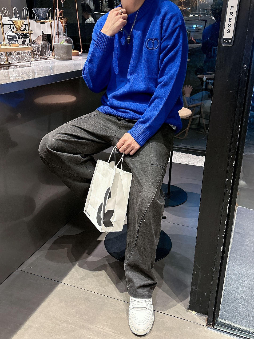 迪奥 毛衣 2025秋冬最新系列，专柜1:1顶级复刻，全品相！加厚款，潮人必备单品！懂货的老铁赶紧下手，