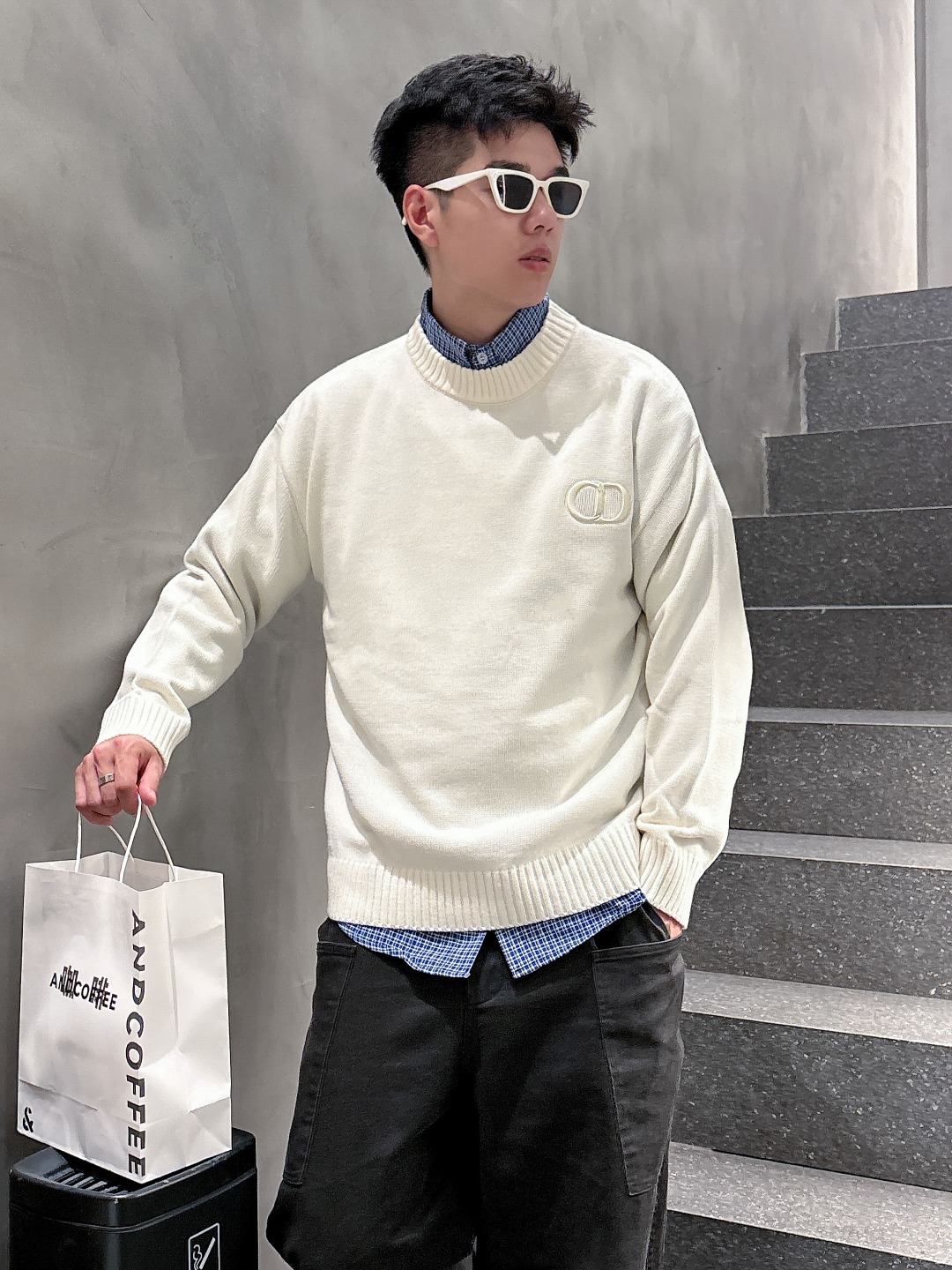 迪奥 毛衣 2025秋冬最新系列，专柜1:1顶级复刻，全品相！加厚款，潮人必备单品！懂货的老铁赶紧下手，