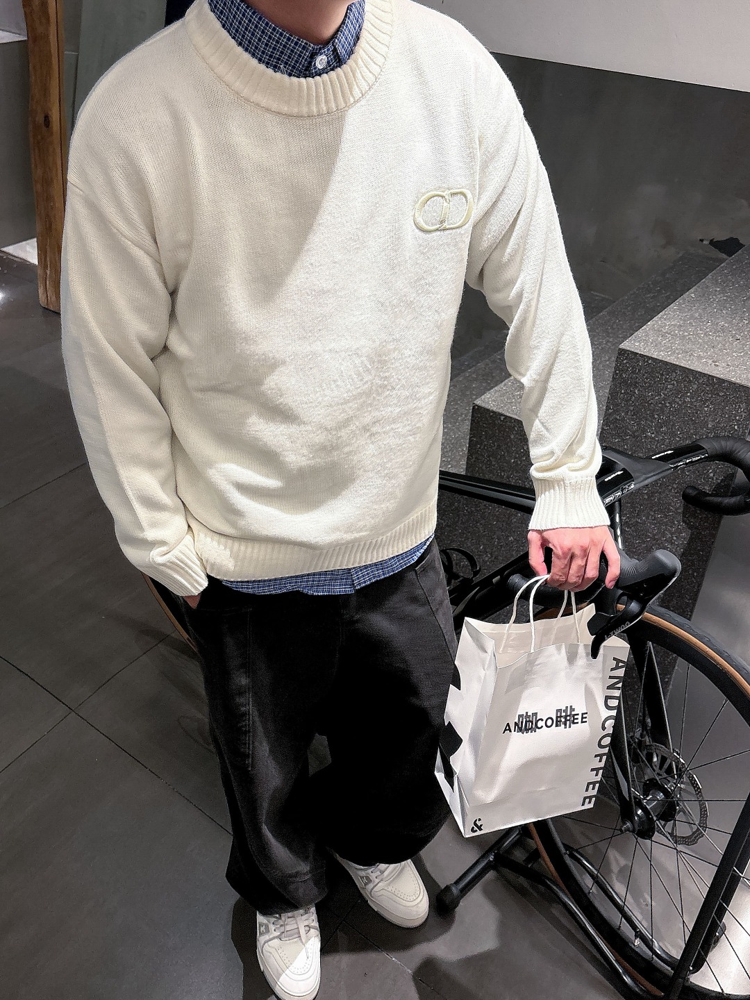 迪奥 毛衣 2025秋冬最新系列，专柜1:1顶级复刻，全品相！加厚款，潮人必备单品！懂货的老铁赶紧下手，