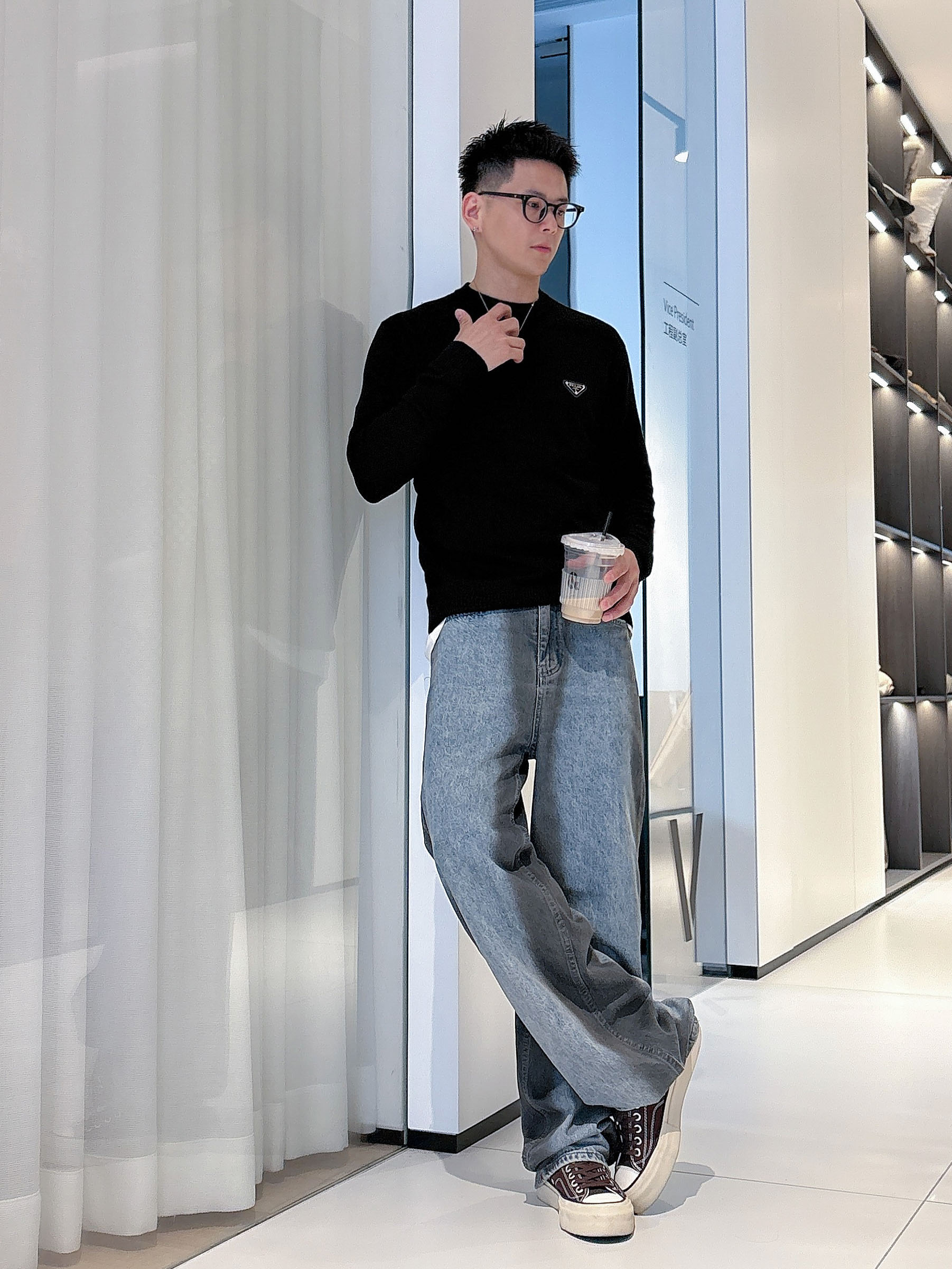 Prada 普拉达3标齐全 精美徽圆领毛衣精品羊毛混纺毛衫 男女款高端定制臻品系列 隶属品牌高端主线 专