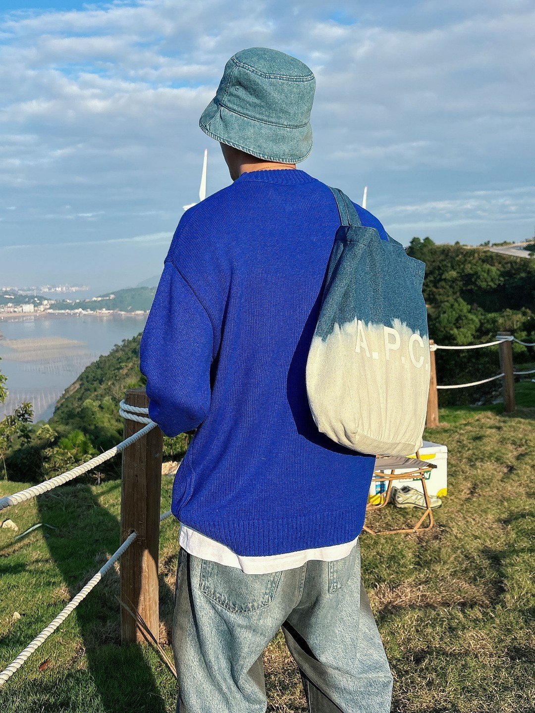 普拉达 毛衣 2025秋冬最新系列，专柜1:1顶级复刻，全品相！加厚款，潮人必备单品！懂货的老铁赶紧下手