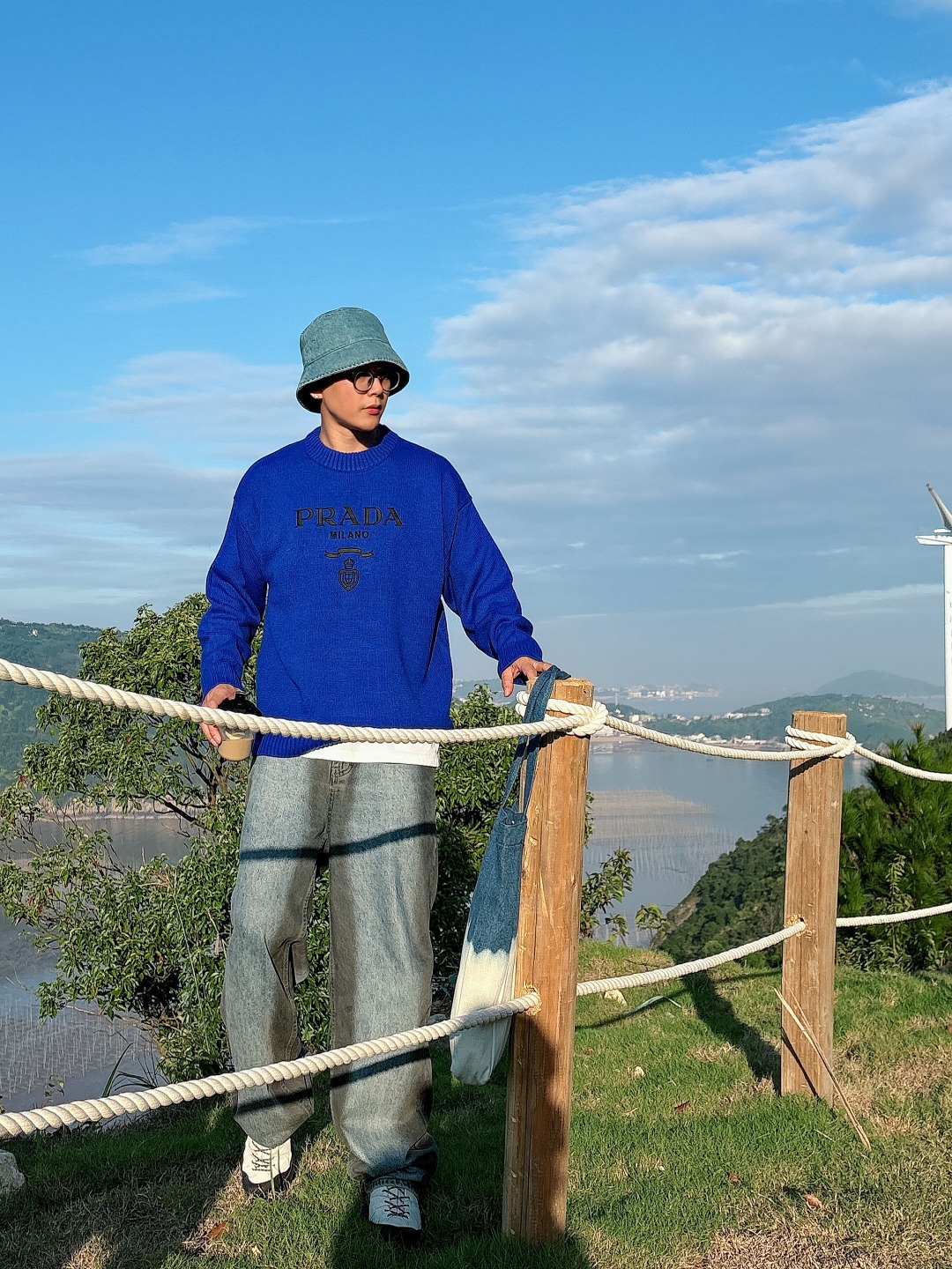 普拉达 毛衣 2025秋冬最新系列，专柜1:1顶级复刻，全品相！加厚款，潮人必备单品！懂货的老铁赶紧下手