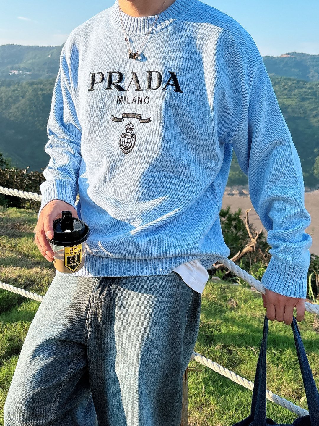 普拉达 毛衣 2025秋冬最新系列，专柜1:1顶级复刻，全品相！加厚款，潮人必备单品！懂货的老铁赶紧下手