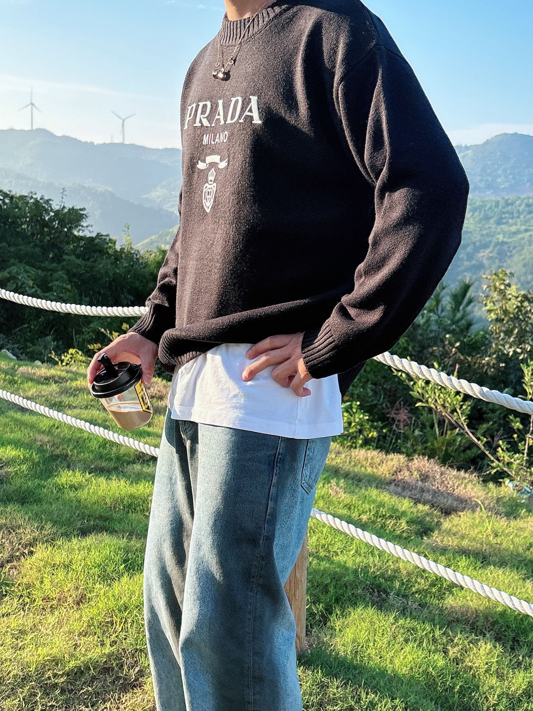 普拉达 毛衣 2025秋冬最新系列，专柜1:1顶级复刻，全品相！加厚款，潮人必备单品！懂货的老铁赶紧下手