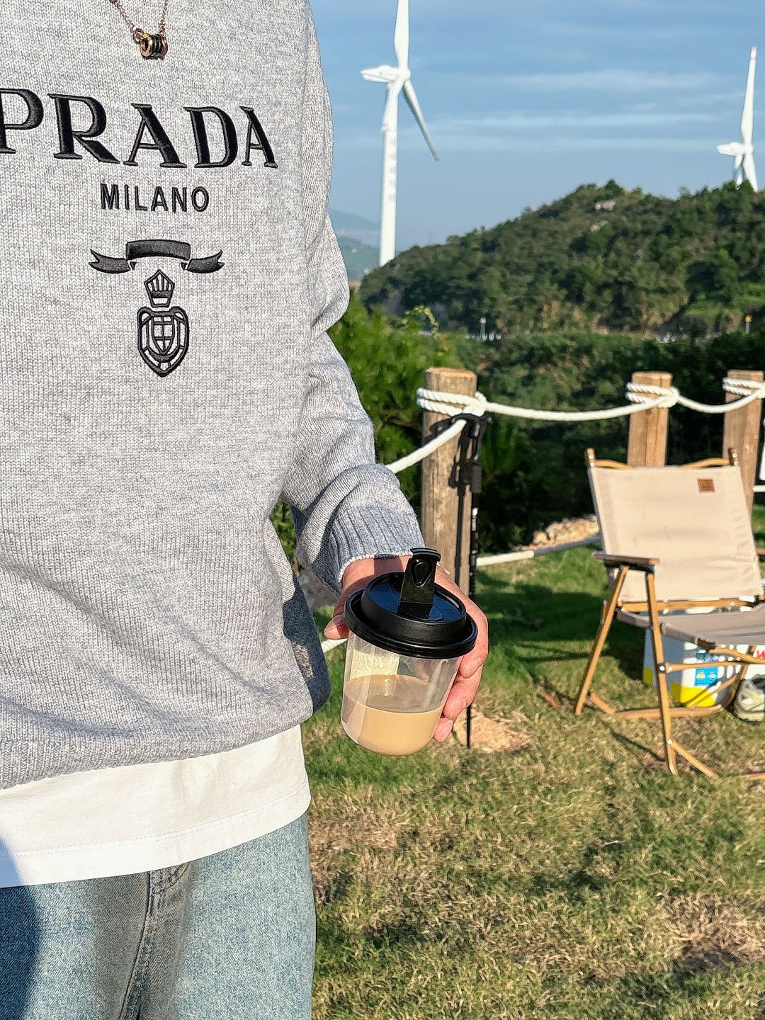 普拉达 毛衣 2025秋冬最新系列，专柜1:1顶级复刻，全品相！加厚款，潮人必备单品！懂货的老铁赶紧下手