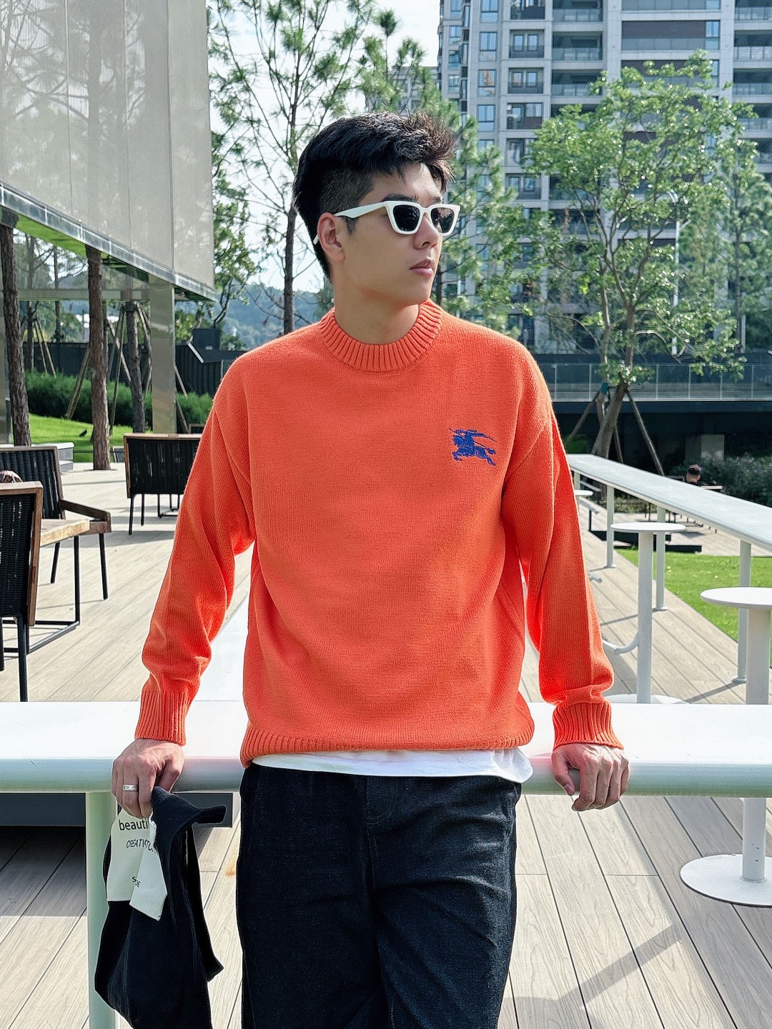 巴宝莉💥独家专供新品时尚休闲毛衣 进口原版科技面料，柔软舒适，上身舒适透气，亲肤不扎人，独特混搭设计风格