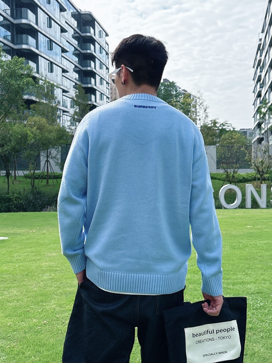 巴宝莉💥独家专供新品时尚休闲毛衣 进口原版科技面料，柔软舒适，上身舒适透气，亲肤不扎人，独特混搭设计风格