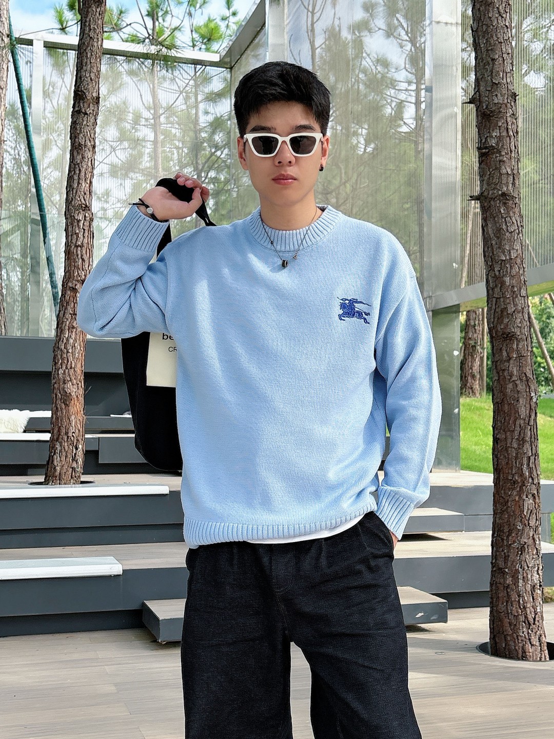 巴宝莉💥独家专供新品时尚休闲毛衣 进口原版科技面料，柔软舒适，上身舒适透气，亲肤不扎人，独特混搭设计风格