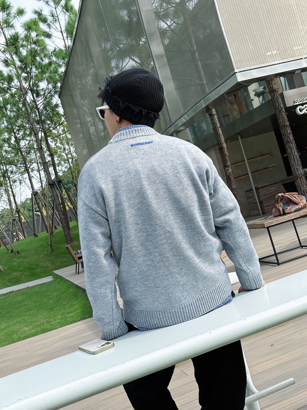 巴宝莉💥独家专供新品时尚休闲毛衣 进口原版科技面料，柔软舒适，上身舒适透气，亲肤不扎人，独特混搭设计风格