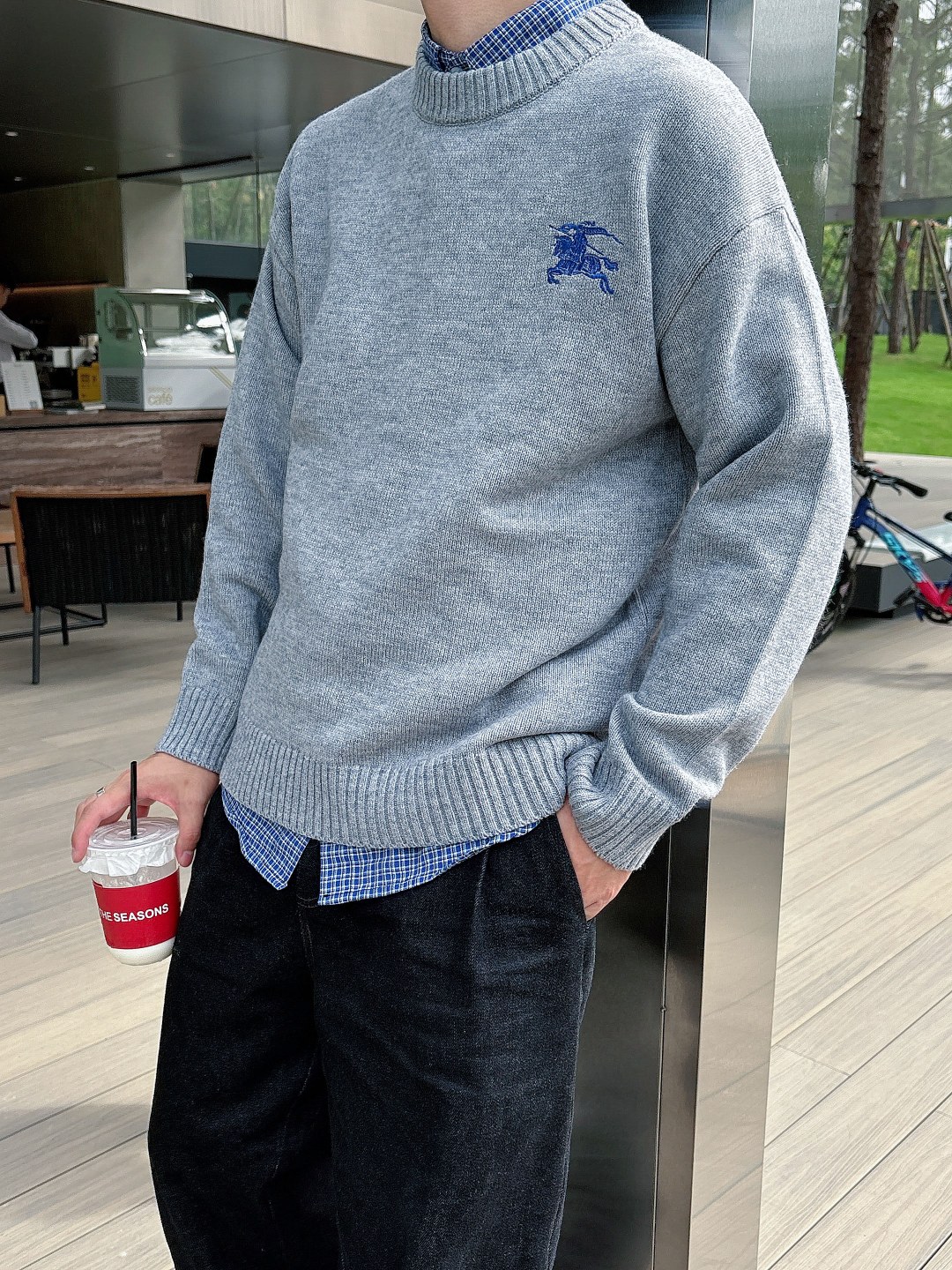 巴宝莉💥独家专供新品时尚休闲毛衣 进口原版科技面料，柔软舒适，上身舒适透气，亲肤不扎人，独特混搭设计风格