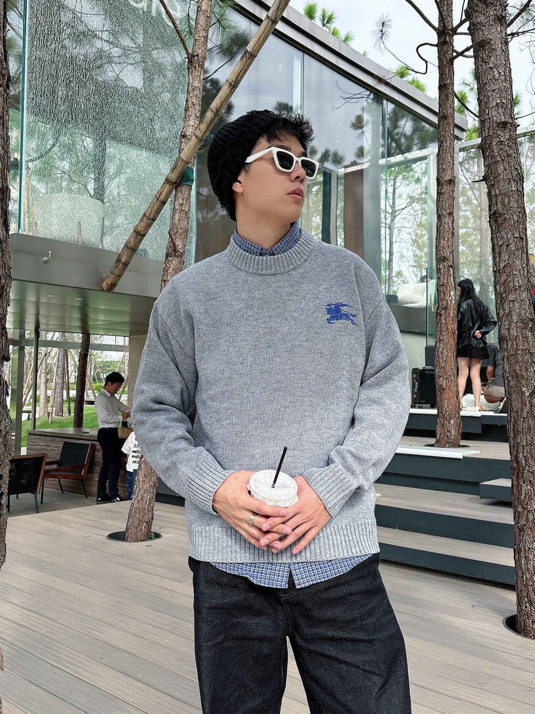 巴宝莉💥独家专供新品时尚休闲毛衣 进口原版科技面料，柔软舒适，上身舒适透气，亲肤不扎人，独特混搭设计风格